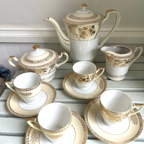 Vintage Other - Vintage Chikaramachi Japan Tea Set Teapot, Sugar Dish, Creamer, 4 Cups & Saucers